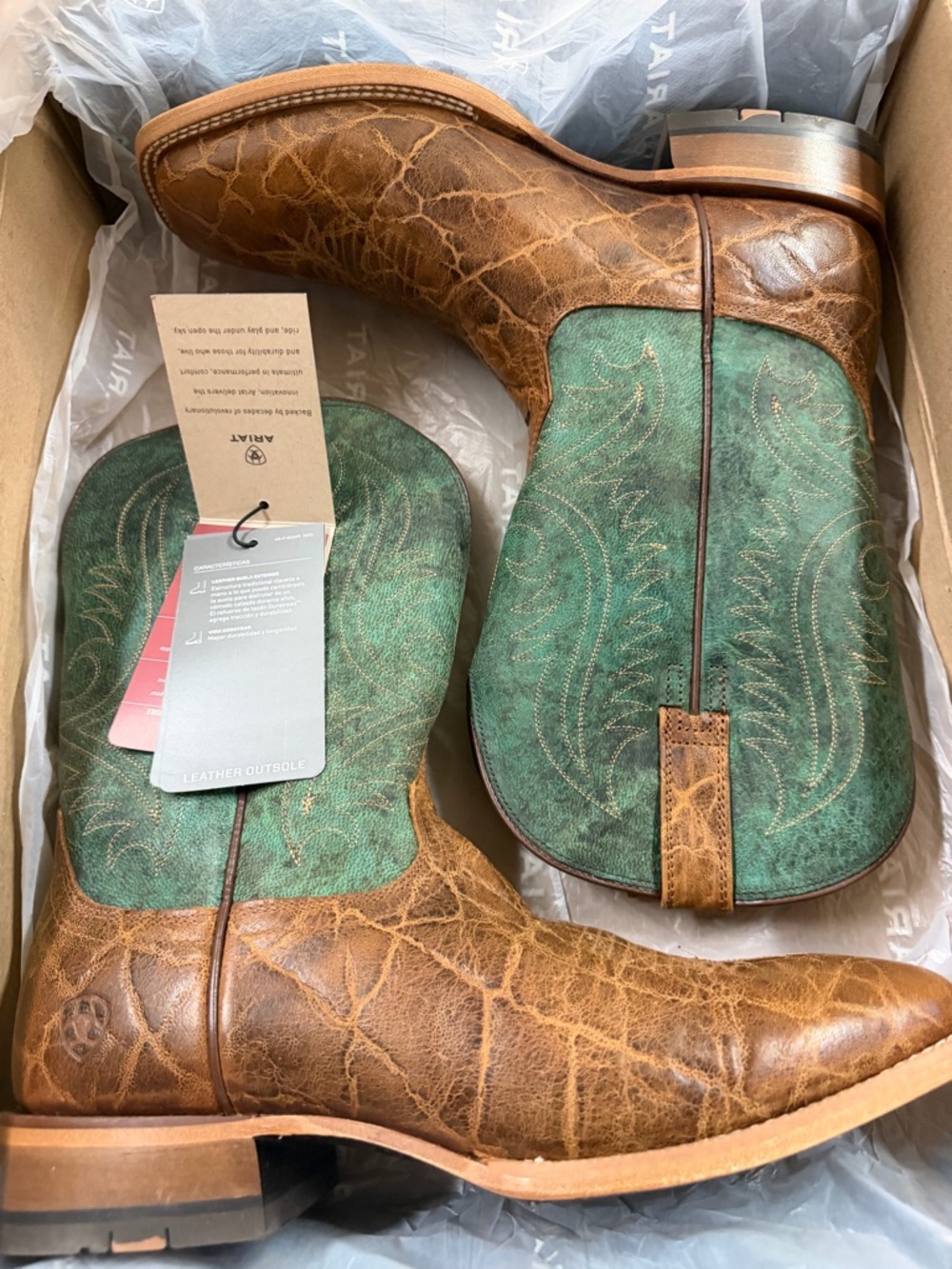 Ariat Two-Tone Green and Tan Western Cowboy Boot - Picture 4 of 7